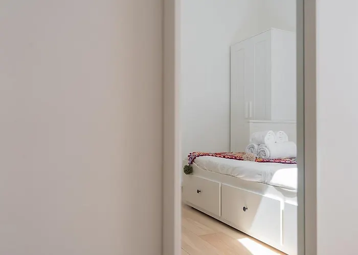 Buonvicini Urban Light *