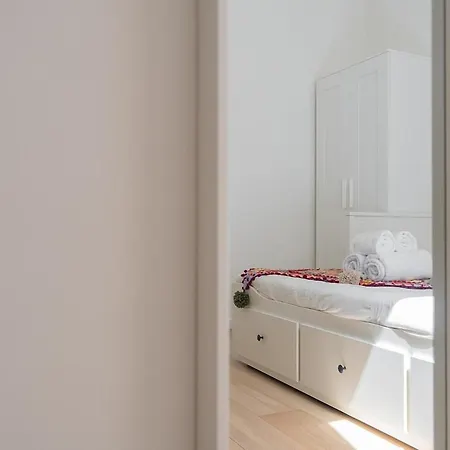 Buonvicini Urban Light *